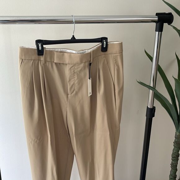 Banana Republic Vasto Pleated Italian Wool Pant Tan/Khaki size 14 - Picture 4 of 7